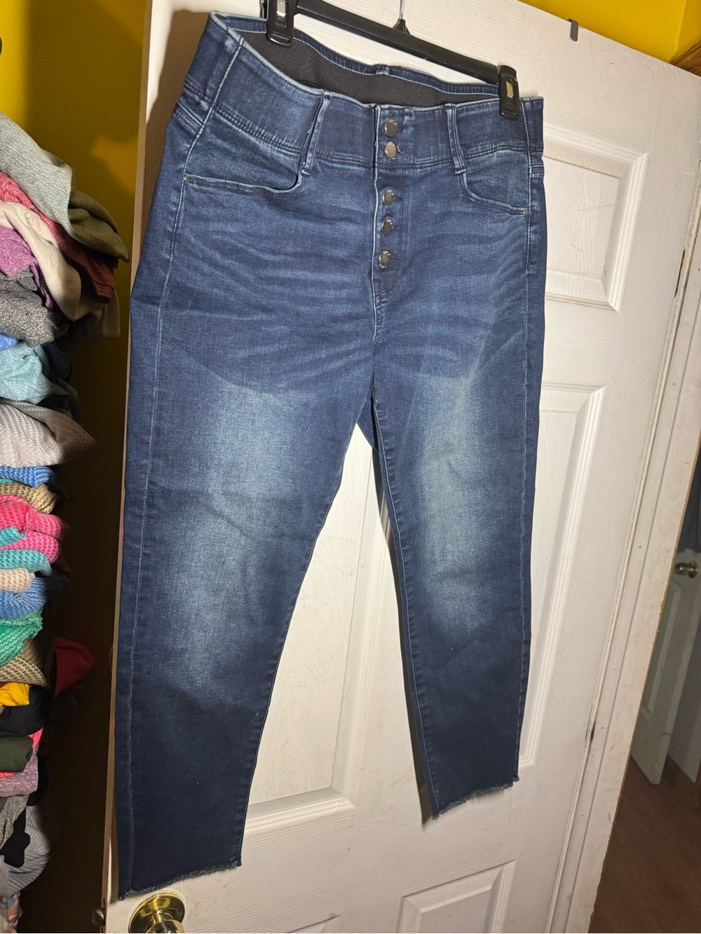Apt. 9 Dark Blue Cropped Button-Fly Ankle Jeans